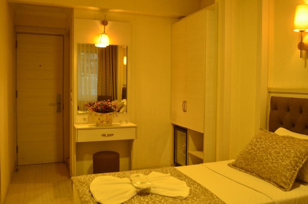 Mekke Hotel Istanbul Exteriör bild